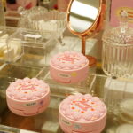 AOUはキウ先生とチョ・ウンビ先生が作った注目の新ブランド。韓国アイドルメイクでキメる!!